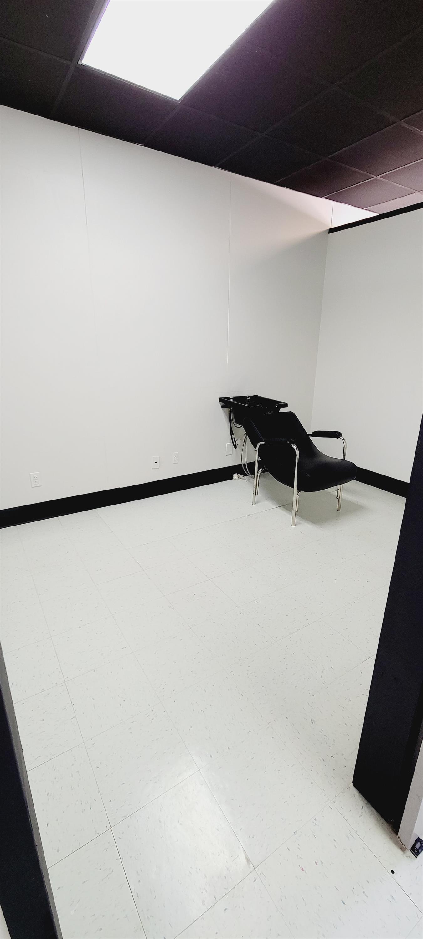 1405 Security Drive - 118